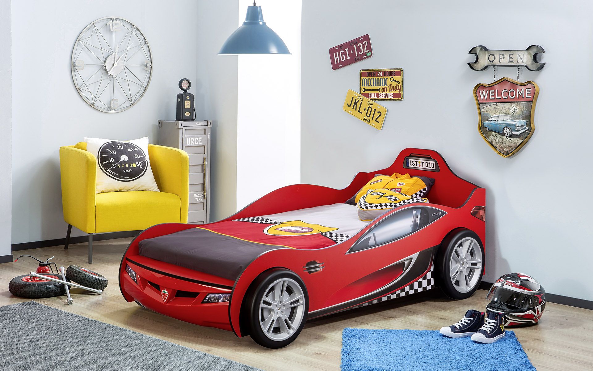 NOVINKA - izba pre chlapca Racecup