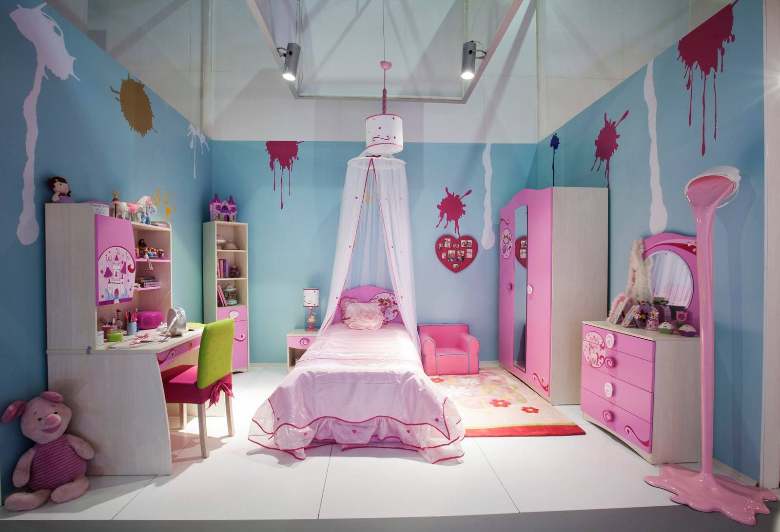 Farebný detský nábytok