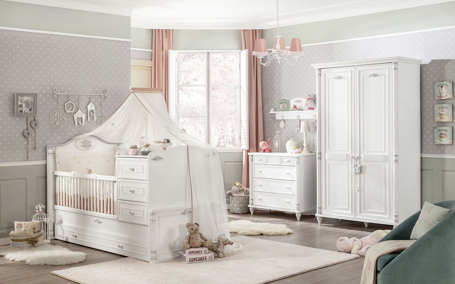 Izbička pre bábätko v bielej farbe