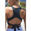 BLACK RIBBON – černý crop top se zavazováním na zádech