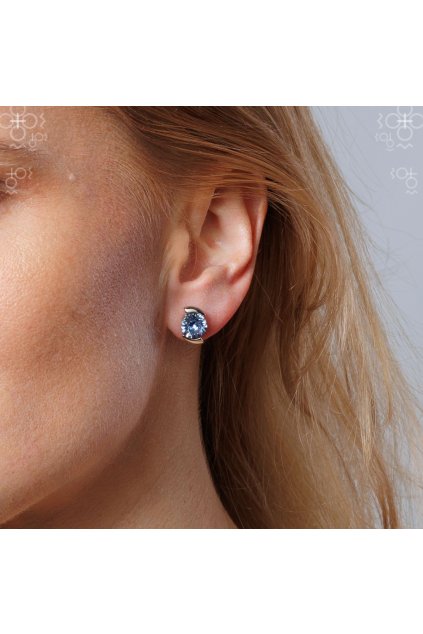 3839 nausnice susie light sapphire swarovski