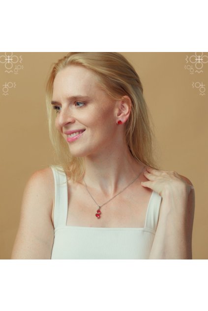 3845 nausnice susie light siam swarovski