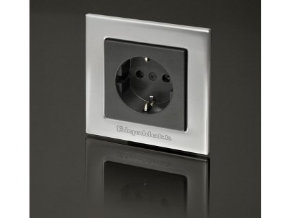 Gigawatt G-044 SCHUKO