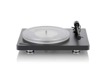 clearaudio compass turntable black frontview white bg