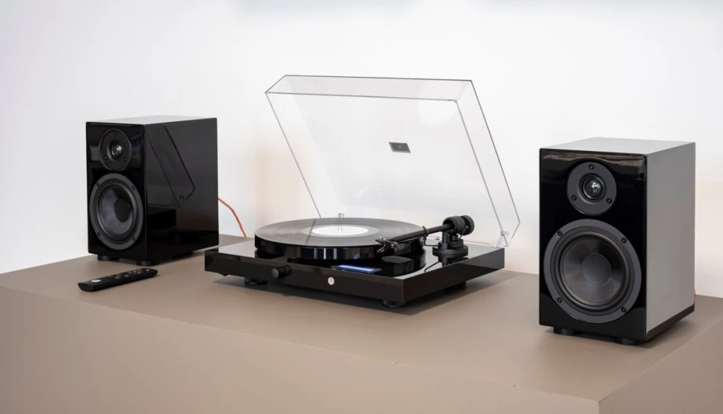 Kdy koupit HiFi stereo set a kdy se rozhodnout pro sestavu domácího kina?