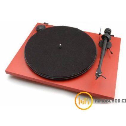 Pro-Ject Essential II + OM 5E (Barva Červená)
