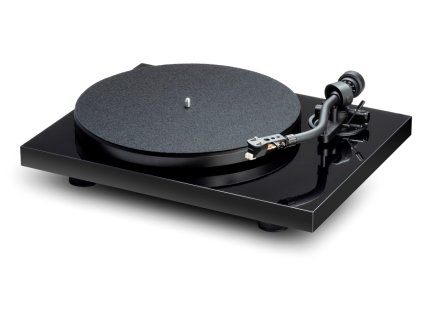 Pro-Ject debut s phono HG gramofón s predzosilňovačom a s ramenom sumiko rainier (4)