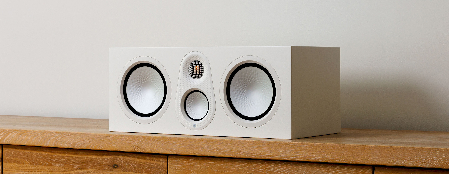 Monitor_Audio_silver_8g_centre_web