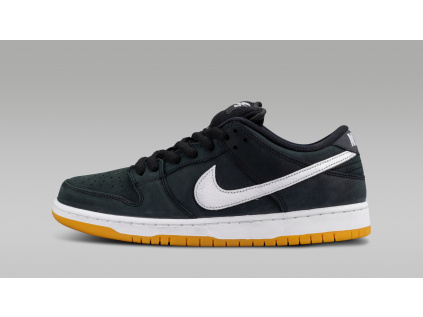 Nike SB Dunk Low Pro Black Gum 1