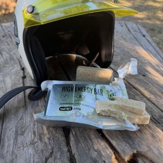 4253 kJ / 220 g. Vegan, bez laktózy, bez lepku. 6 barů z rýžové mouky, co s tebou vydrží jezdit roky pod sedadlem motorky,...