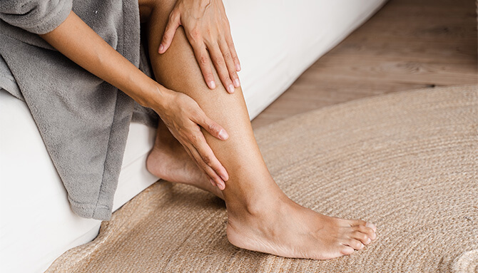 Když žíly volají o pomoc – průvodce nejčastějšími žilními potížemi