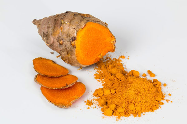 Kurkumovník dlouhý – Vlastnosti a Léčivé Účinky