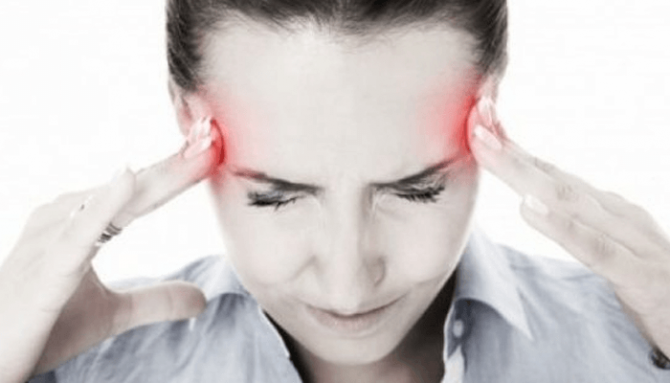 Migréna: Příznaky, Příčiny a První Pomoc