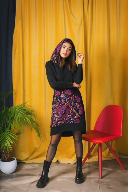 Šatomikina s maxi kapucí Nayla černá s růžovou