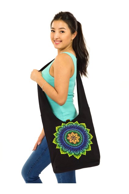 Vyšívaná crossbody kabelka Mandala - žlutá se zelenou a modrou