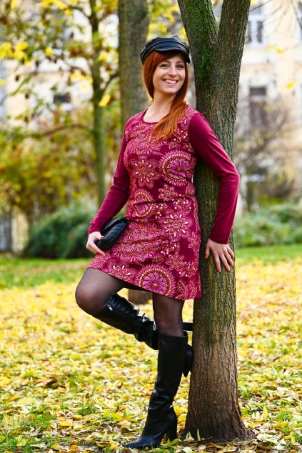 Šaty s dlouhým rukávem Avani vínová (6)