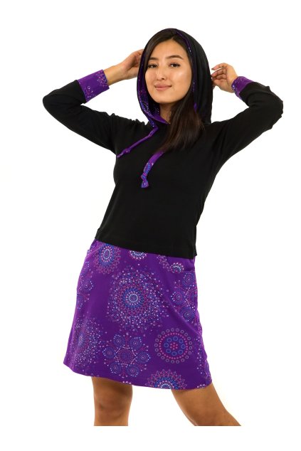 Šaty s kapucí Asma - černá s fialovou