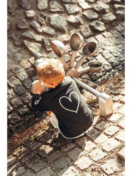 Dětská černá mikina S láskou