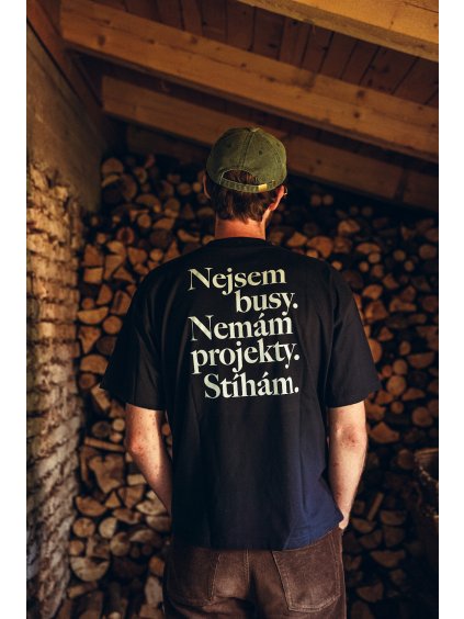 Unisex volné tmavě modré tričko Nejsem busy