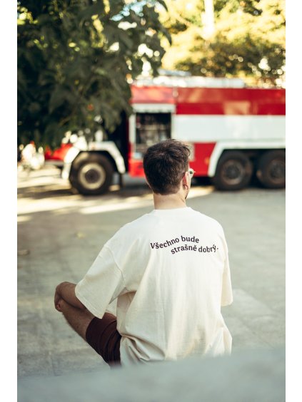 Unisex volné přírodní tričko Strašně dobrý
