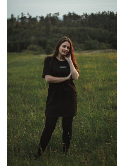 Dámské černé šaty Problematická