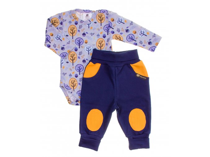 Kojenecká souprava s dlouhým rukávem Les blue. Oblečení pro miminka, kojenecké soupravy, body, tepláčky, bundy, polodupačky. Bodyčko s proužky a kanýrem na rameni. Vyrobeno v Česku z té nejkvalitnější bavlny.