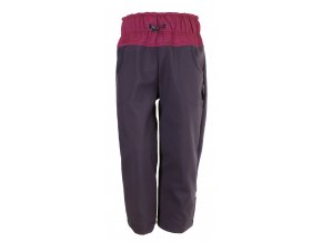 Zimní softshellové kalhoty Dark pink. Zateplené kojenecké a dětské kalhoty zateplené fleesem. Oblečení pro miminka, kojenecké soupravy, body, tepláčky, bunda a kalhoty. Vyrobeny v Česku.