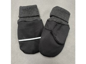 Kojenecké softshellové rukavičky Easy černé. Černé rukavičky s beránkem. Kojenecké zateplené rukavice. Náplety. Oblečení pro miminka. Kojenecké a dětské oblečení. Neutrální. Česká výroba. Unisex.