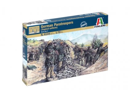 Model Kit figurky 6134 - WWII - German paratroopers (tropical uniform) (1:72)