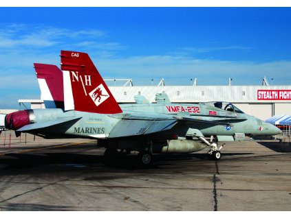 Model Kit letadlo 12520 - USMC F/A 18A+ VMFA-232 RED DEVILS (1:72)