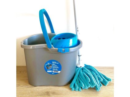 trasnovy mop s kbelikem