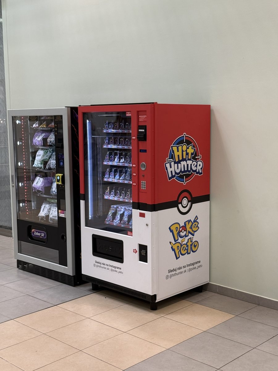 Hithunter automat na Pokémon karty v OC Galéria Nitra