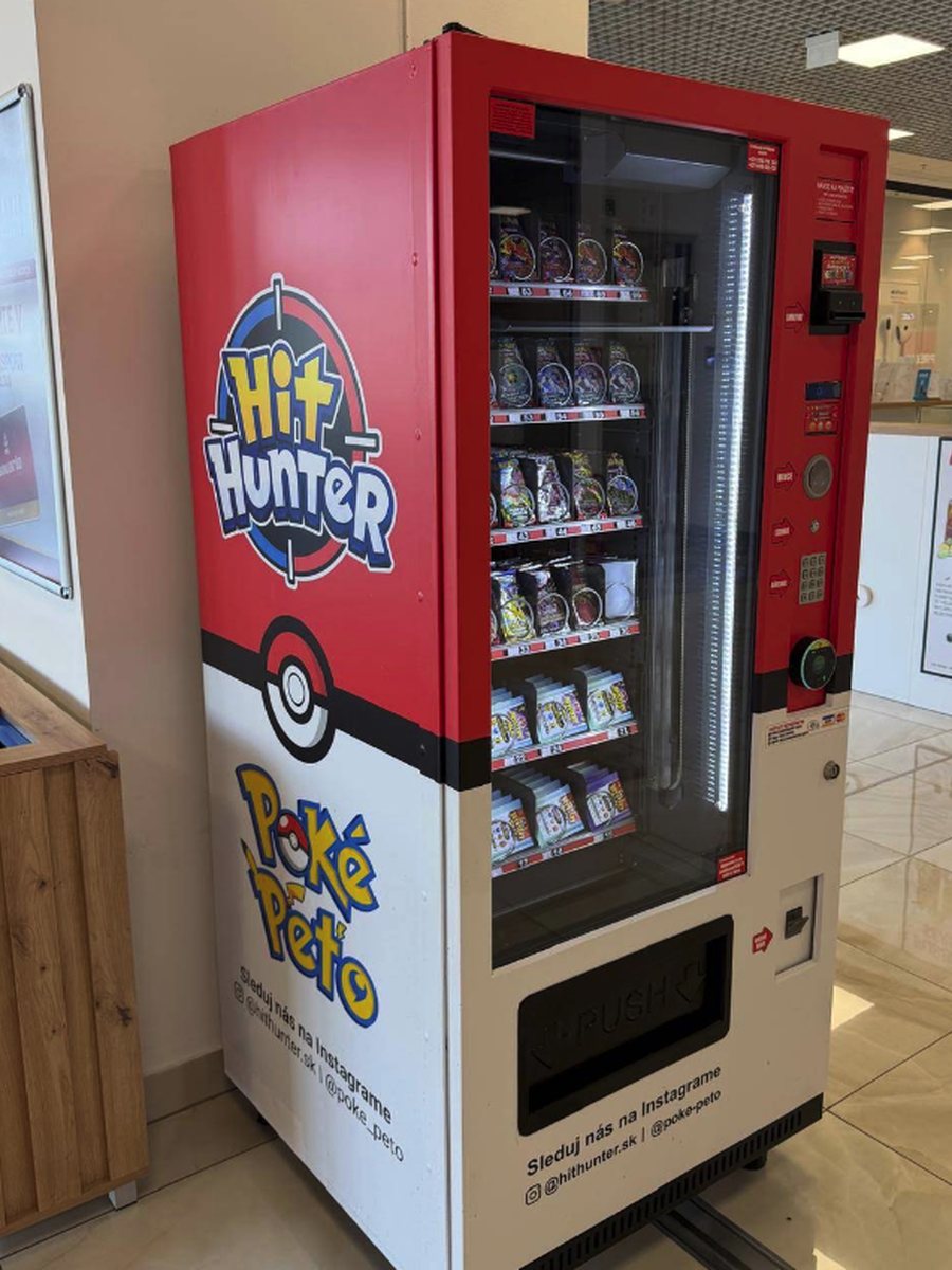Hithunter automat na Pokémon karty v OC Aquario Nové Zámky