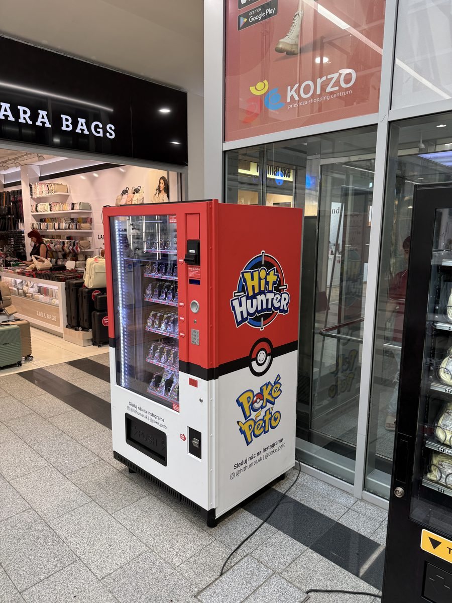Hithunter automat na Pokémon karty v OC Korzo Prievidza