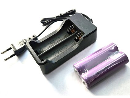 Nabíječka LC5 2x Li Ion 18650 230V+2x 18650