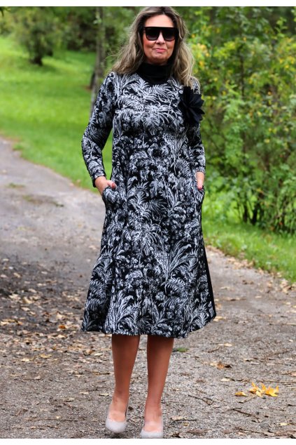 Dámské černo-bílé šaty - podzimní, zimní šaty s černá květem jako broží  / MITICA CO / L-XL (40/42) prsa do 108 cm  / MODA ITALY