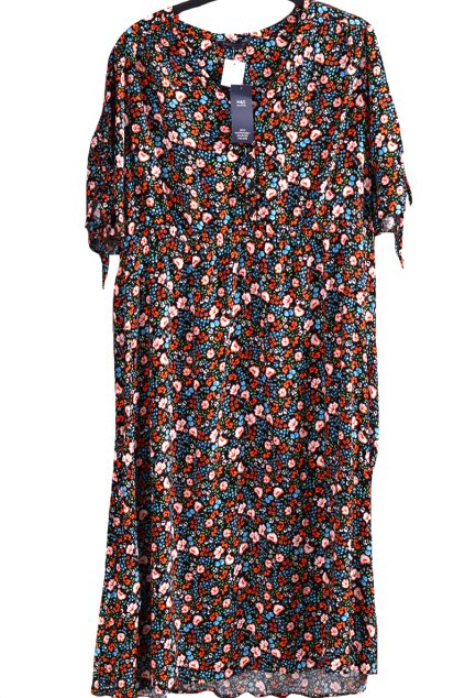 Dámské značkové, příjemné černé šaty kytičkami / M§S/ původní cena: 1500Kč /  XXXL (48/50) / UK 20/22 / ANGLIE