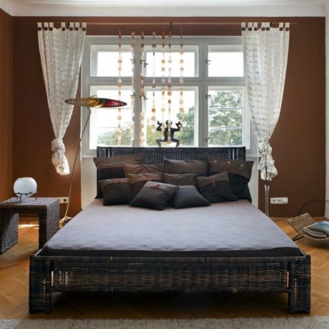 Postele z přírodních materiálů