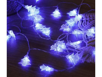 Svítící LED řetězový závěs s ozdobnými vánočními stromečky
