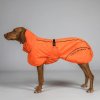 3239BAYRainDogCoat LowsettailOrangeDetail01Web