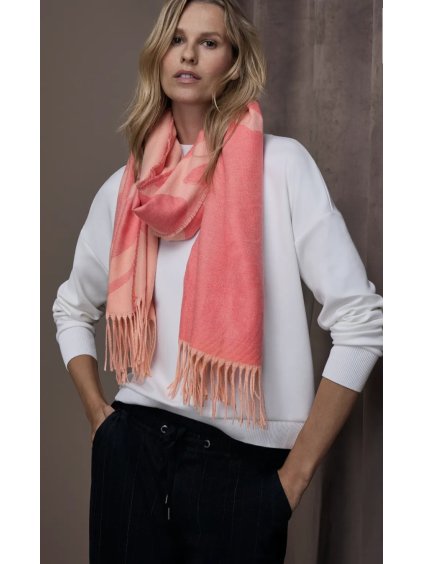 Pohodlný žakárový šátek