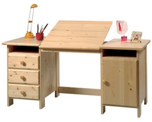 psací stoly z masivu