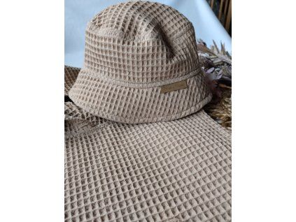 klobouk beige - vel. 50cm