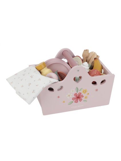 detska-sada-na-piknik-drevena