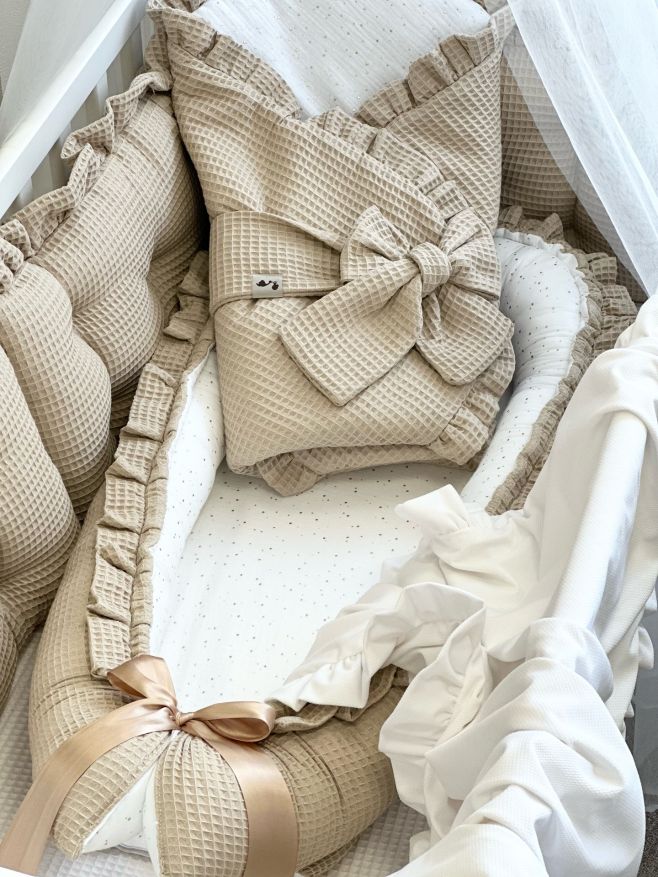 Barva která vede - béžová 🤎. - protože béžová výbavička se hodí pro chlapečky i pro holčičky - protože béžová barva je...