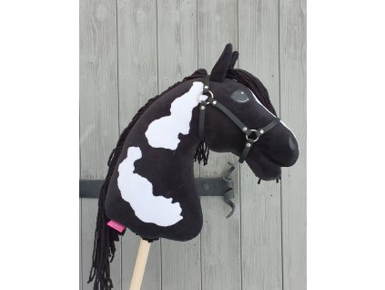 Hobby Horse Merlin s ohlávkou