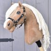 Hobby Horse Smart mit schwarzem Halfter