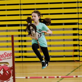 Die Turniersaison hat begonnen und jedes Wochenende ist irgendwo etwas los! 🐎 Hier ist eine kleine Erinnerung an das...