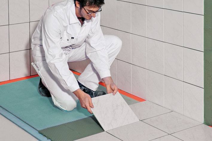 Univerzálny tesniaci náter proti vode