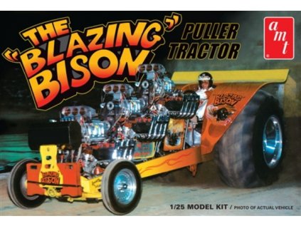 Plastový model auto AMT 1006 - Blazing Bison Puller Tractor (1:25)